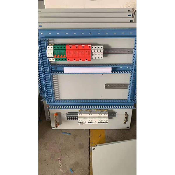 網絡信號防雷 器