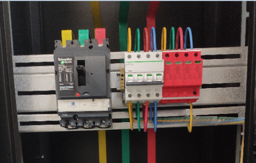 電涌保護(hù)器