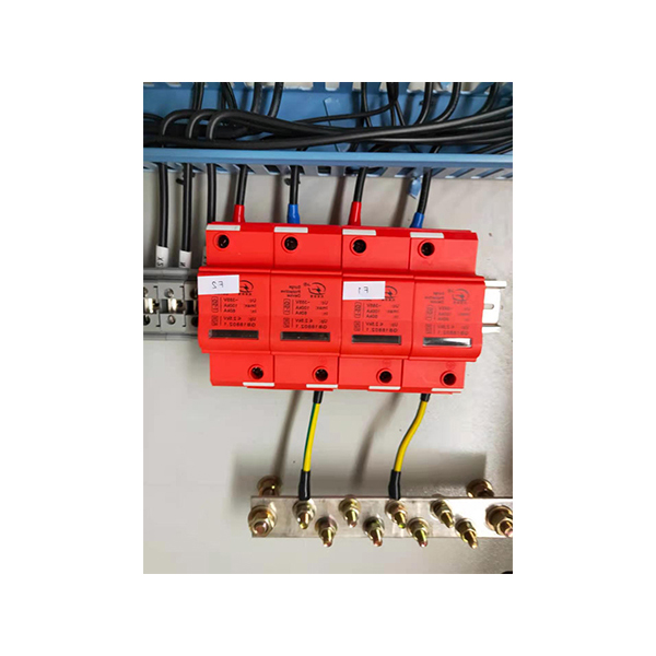 熔斷一體式浪涌保護 器