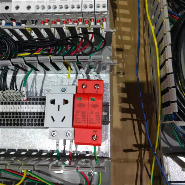 三相電源防雷器