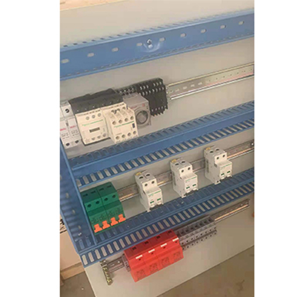 電涌保護(hù) 器