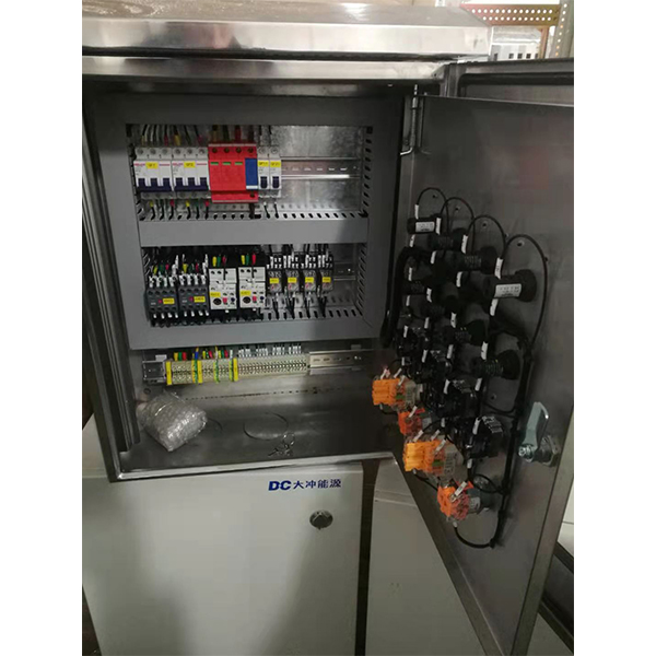 浪涌保護(hù)裝 置